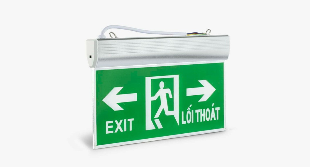Đèn exit thường có dạng hình chữ nhật, hiển thị chữ “EXIT” rõ ràng và dễ nhận biết