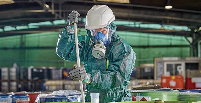 Việc chọn đúng mặt nạ phòng độc cần dựa trên loại khí độc xuất hiện trong môi trường làm việc Việc chọn đúng mặt nạ phòng độc cần dựa trên loại khí độc xuất hiện trong môi trường làm việc