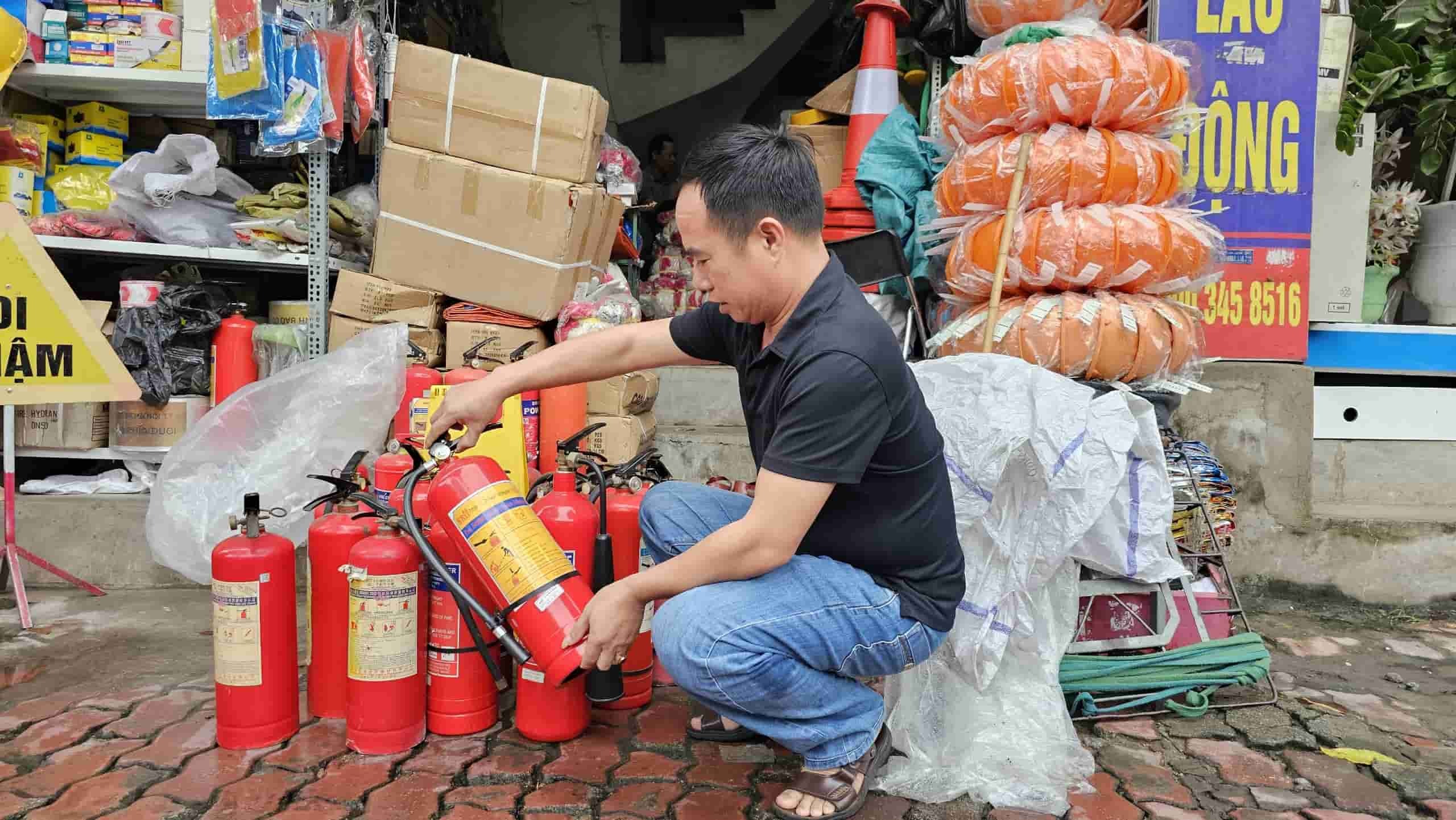 Để chọn đúng bình chữa cháy, cần hiểu rõ loại đám cháy có thể xảy ra tại khu vực