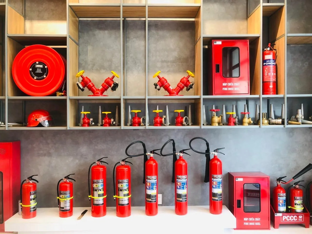 trang bị thiết bị chữa cháy Tomoken tại Cty PCCC Hoàng Nhật Hưng