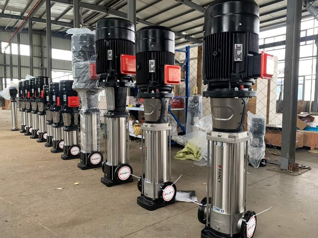 Máy bơm chữa cháy trục đứng cho tòa nhà cao tầng