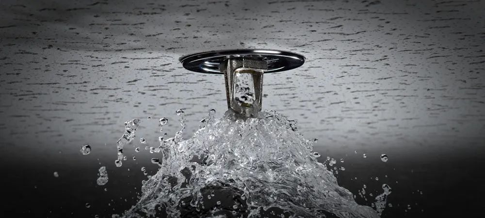 Đầu phun sprinkler là thiết bị quan trọng trong hệ thống chữa cháy tự động hiện đại.