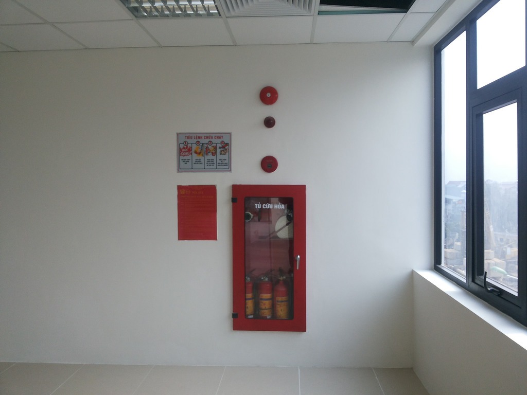 Tủ chữa cháy cần được lắp đặt tại nơi thuận tiện, dễ tiếp cận khi xảy ra sự cố