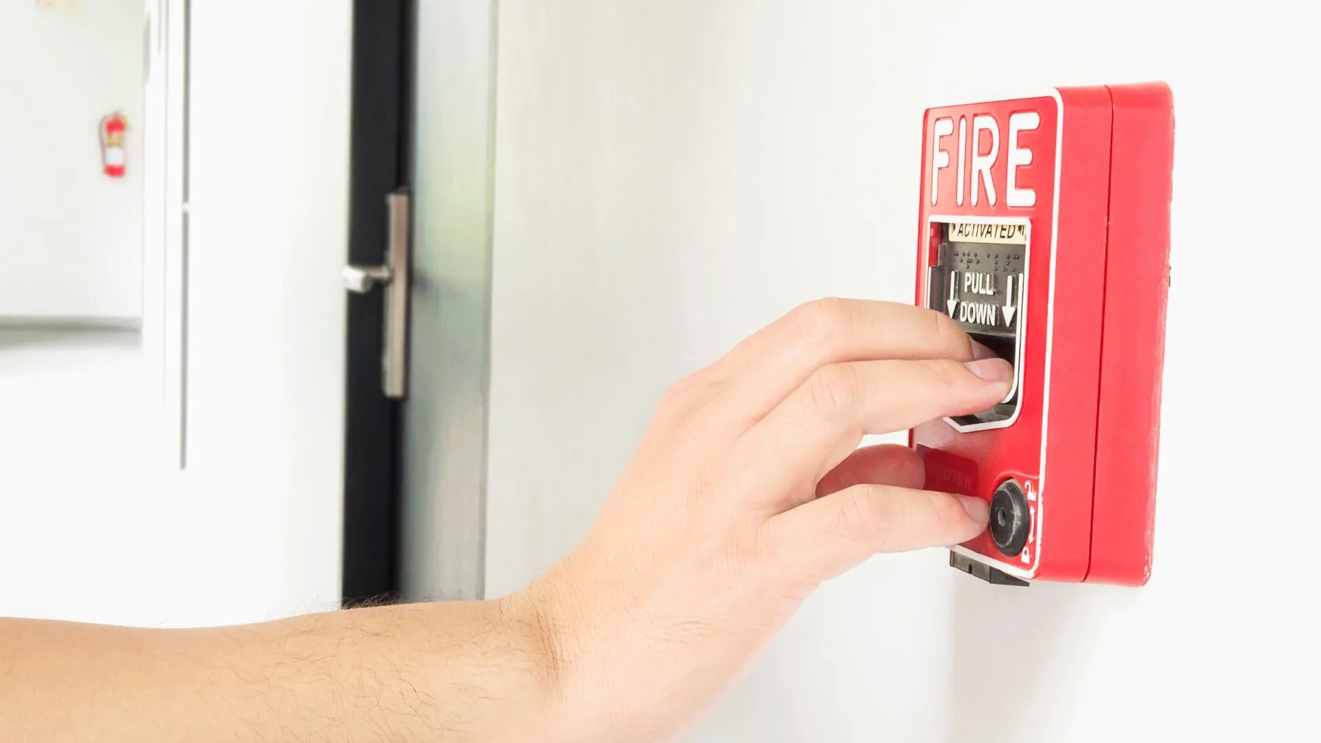 Thiết kế nút nhấn giản giúp người dùng thao tác nhanh trong tình huống khẩn cấp