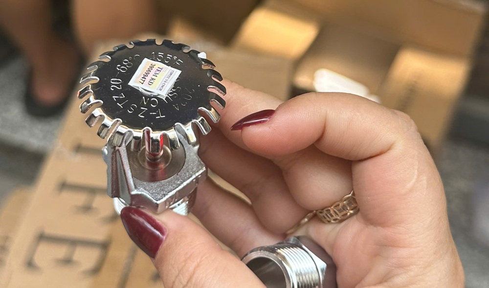 Trang bị đầu phun Sprinkler tại Cty PCCC Hoàng Nhật Hưng