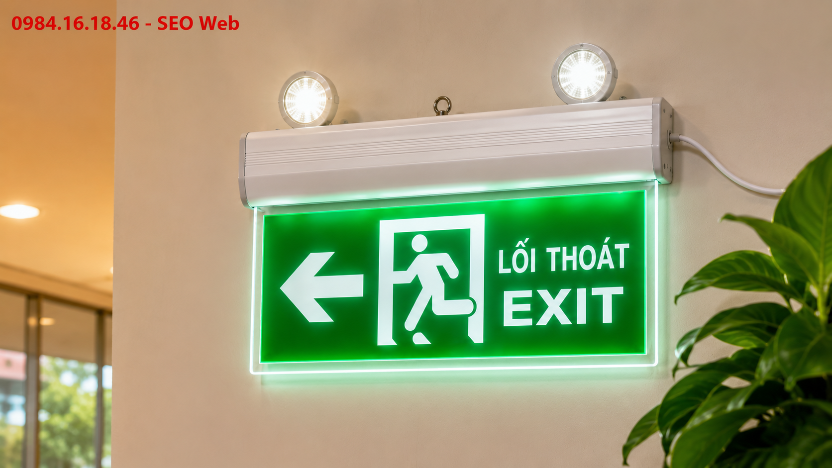 Đèn exit chỉ dẫn lối thoát hiểm trong công trình dân dụng